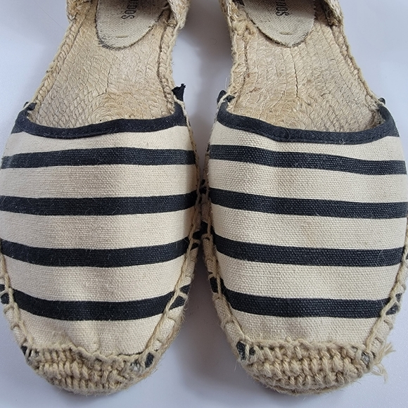 Soludos Classic Canvas Stripe Espadrille Sandals in Black & White, 7 - Picture 8 of 15